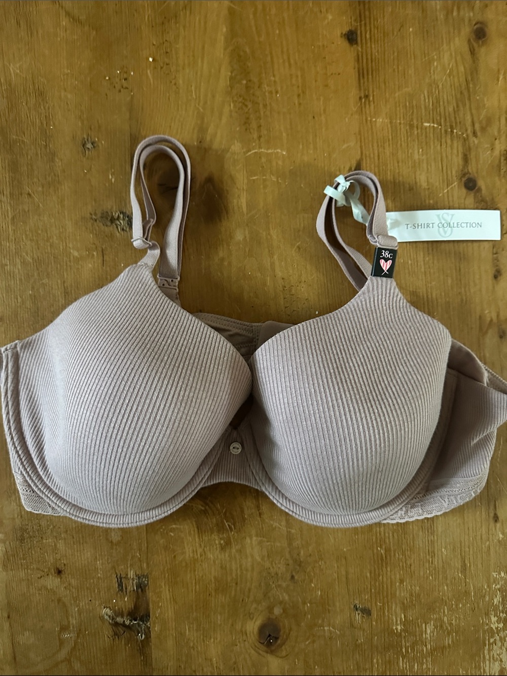 VICTORIA'S SECRET T SHIRT BRA UNDERWIRE 38 C NEW